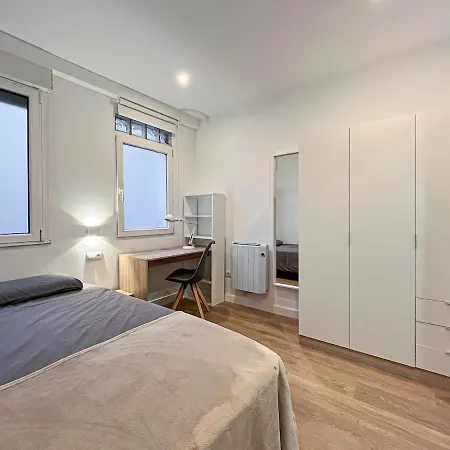 Apartamento R2r-apartamento 5 Con 5 Banos-625a Oviedo