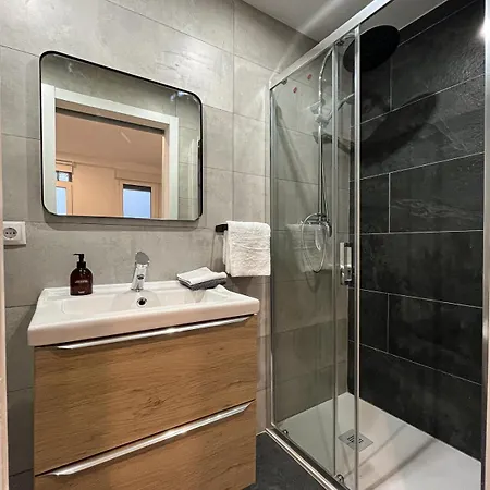 R2r-apartamento 5 Con 5 Banos-625a Oviédo