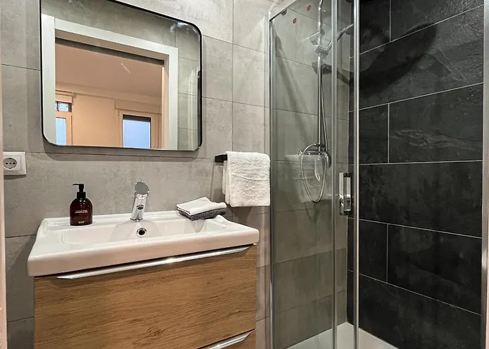 R2r-apartamento 5 Con 5 Banos-625a Oviedo